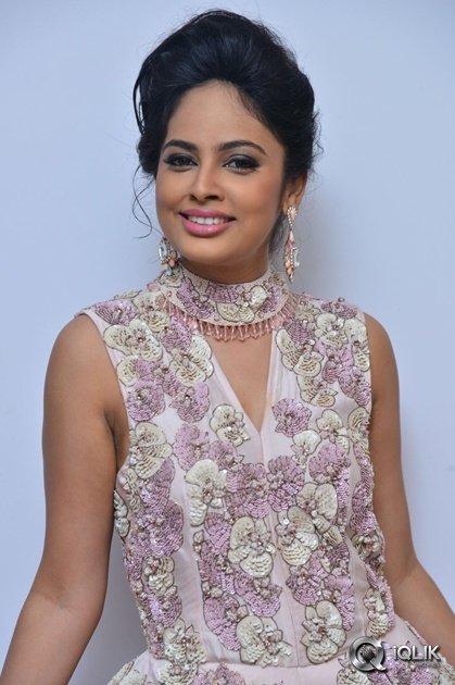 Nandhitha-Swetha-At-Ekkadiki-Pothavu-Chinnavada-Movie-Audio-Success-Meet